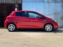 Toyota Yaris VVT-h Excel 