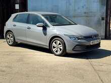 Volkswagen Golf TSI Life 
