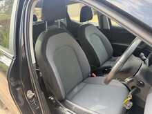 SEAT Arona TSI SE Technology 