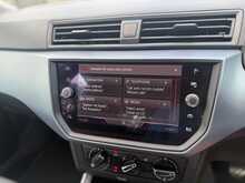 SEAT Arona TSI SE Technology 
