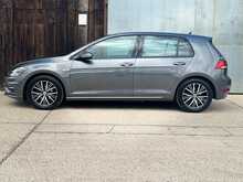 Volkswagen Golf TSI EVO SE Nav 