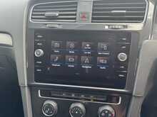 Volkswagen Golf TSI EVO SE Nav 