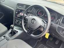 Volkswagen Golf TSI EVO SE Nav 
