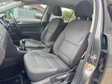 Volkswagen Golf TSI EVO SE Nav 
