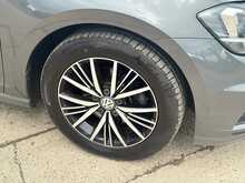 Volkswagen Golf TSI EVO SE Nav 
