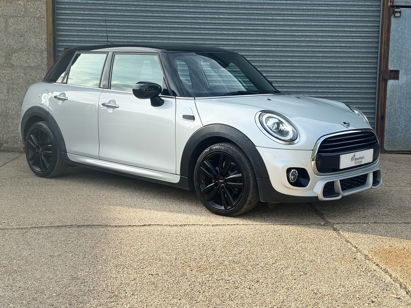 2022 MINI Hatch