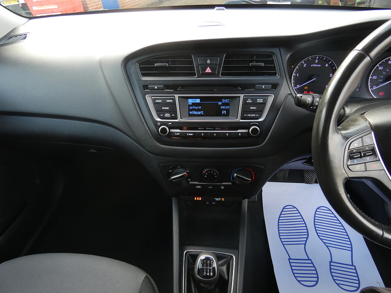 Hyundai 2018 18 HYUNDAI I20 1.4CRDI SE 5 DOOR HATCH STUNNING CAR