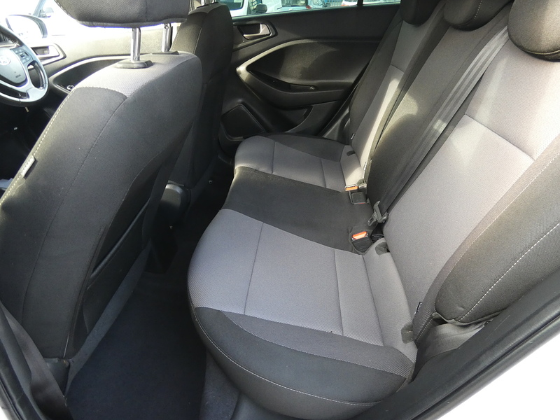 Hyundai 2018 18 HYUNDAI I20 1.4CRDI SE 5 DOOR HATCH STUNNING CAR