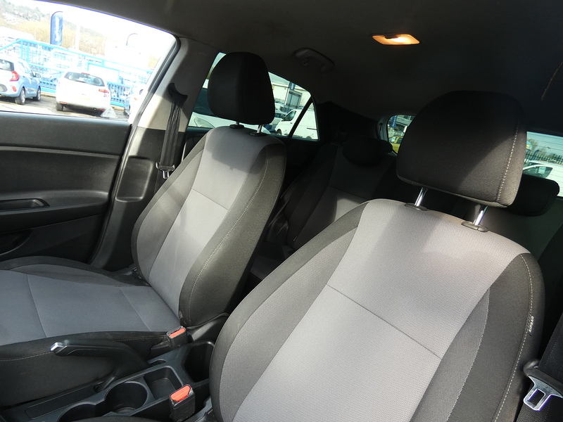 Hyundai 2018 18 HYUNDAI I20 1.4CRDI SE 5 DOOR HATCH STUNNING CAR