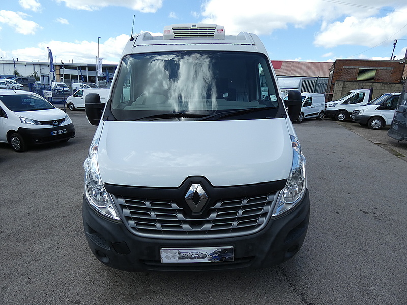 Renault 2015 64 RENAULT MASTER 2.3DCI MWB DUAL COMPARTMENT FREEZER CHILLER THERMO KING
