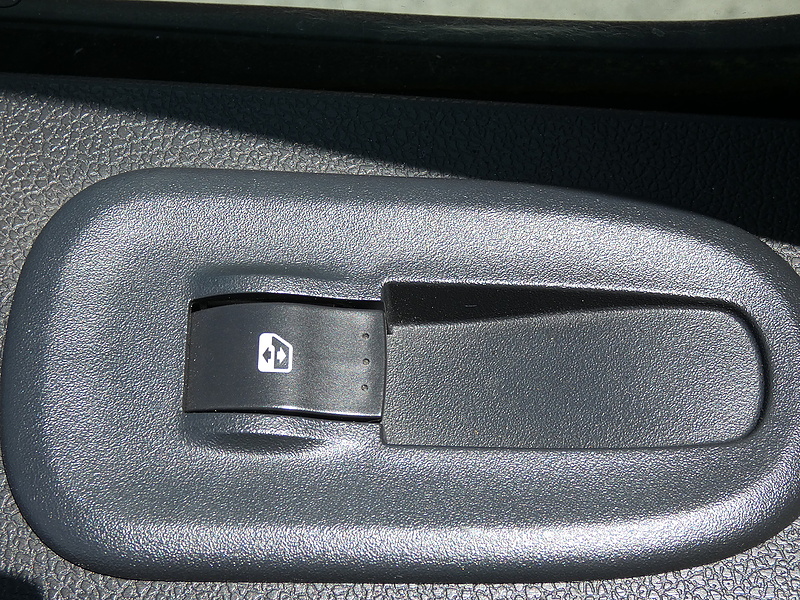 Renault 2015 64 RENAULT MASTER 2.3DCI MWB DUAL COMPARTMENT FREEZER CHILLER THERMO KING