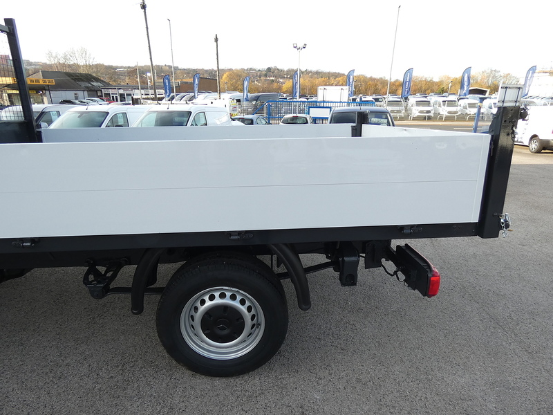 Mercedes-Benz 2014 14 MERCEDES SPRINTER 313 CDI AUTO BOX 3.3M TIPPER STUNING VAN