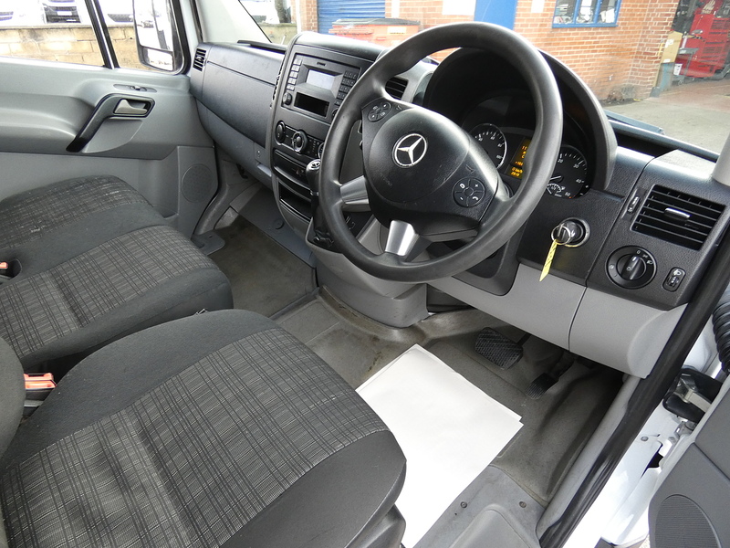 Mercedes-Benz 2014 14 MERCEDES SPRINTER 313 CDI AUTO BOX 3.3M TIPPER STUNING VAN
