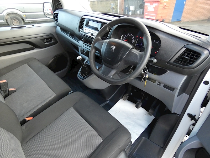 Peugeot 2017 17 PEUGEOT EXPERT 1.6HDI 6 SEAT CREW 2 CAGE DOG VAN EURO 6