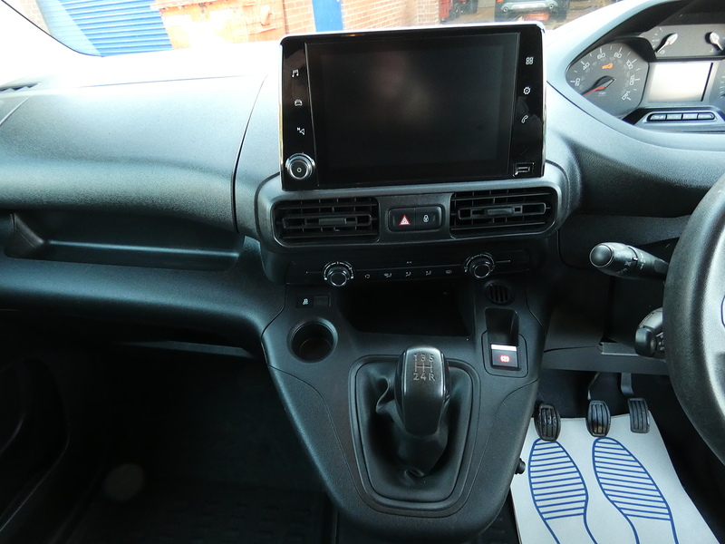 Peugeot 2019 69 PEUGEOT PARTNER 1.6 BLUEHDI 1000 PROFESSIONAL L1H1 SWB NO VAT