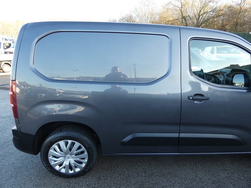 Peugeot 2019 69 PEUGEOT PARTNER 1.6 BLUEHDI 1000 PROFESSIONAL L1H1 SWB NO VAT