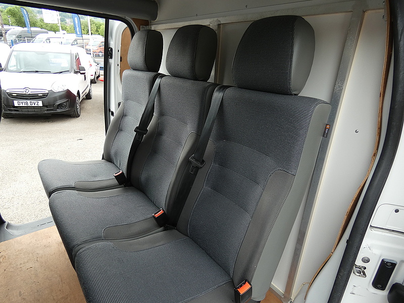 Peugeot 2017 66 PEUGEOT EXPERT 1.6HDI 6 SEAT CREW 2 CAGE DOG VAN EURO 6 116K