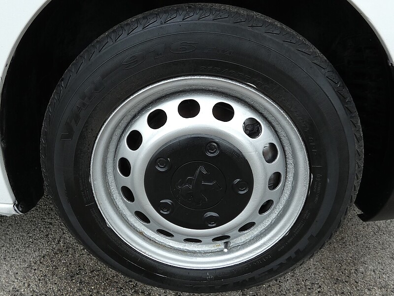 Peugeot 2017 66 PEUGEOT EXPERT 1.6HDI 6 SEAT CREW 2 CAGE DOG VAN EURO 6 116K