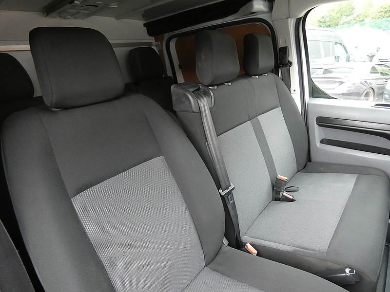 Peugeot 2017 66 PEUGEOT EXPERT 1.6HDI 6 SEAT CREW 2 CAGE DOG VAN EURO 6 116K