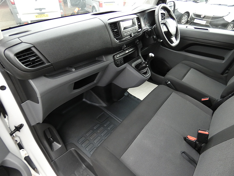 Peugeot 2017 66 PEUGEOT EXPERT 1.6HDI 6 SEAT CREW 2 CAGE DOG VAN EURO 6 116K