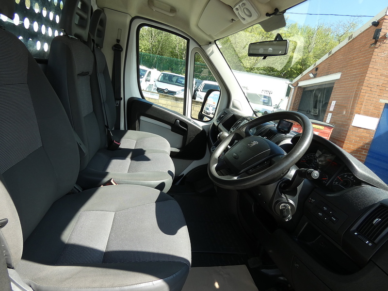 Peugeot 2014 14 PEUGEOT BOXER 2.2HDI 335 DROPSIDE PICKUP 4M BODY