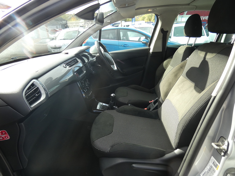 Citroen 2015 15 CITROEN C3 1.6 BLUEHDI EXCLUSIVE ONLY 31K CAT N