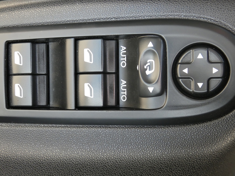 Citroen 2015 15 CITROEN C3 1.6 BLUEHDI EXCLUSIVE ONLY 31K CAT N