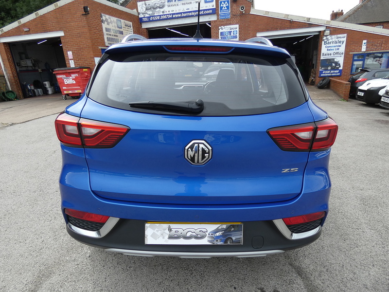 MG 2020 20 MG ZS T-GDI EXCITE SUV 1.0 AUTO LOTS OF SPEC STUNNING