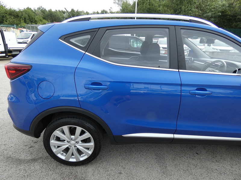 MG 2020 20 MG ZS T-GDI EXCITE SUV 1.0 AUTO LOTS OF SPEC STUNNING