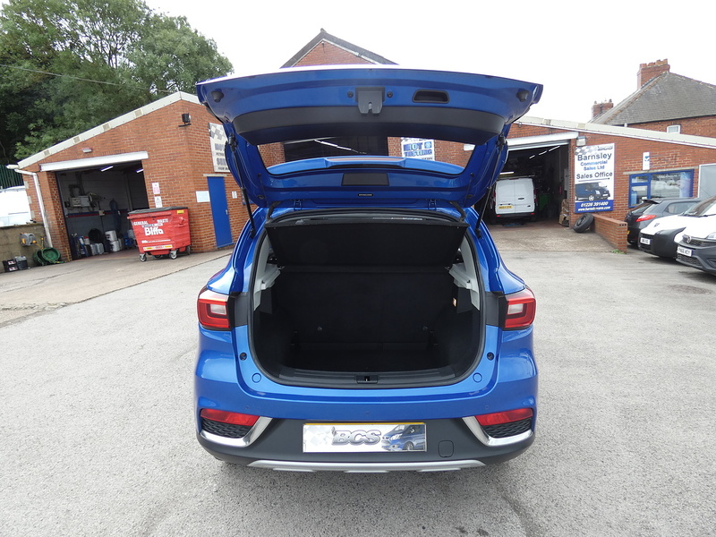 MG 2020 20 MG ZS T-GDI EXCITE SUV 1.0 AUTO LOTS OF SPEC STUNNING