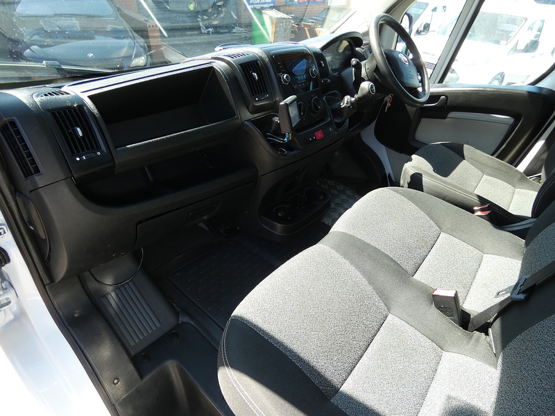 Fiat 2018 68 FIAT DUCATO 2.3 MULTIJET 35 LWB 3.6M DROPSIDE PICKUP WITH TAIL LIFT