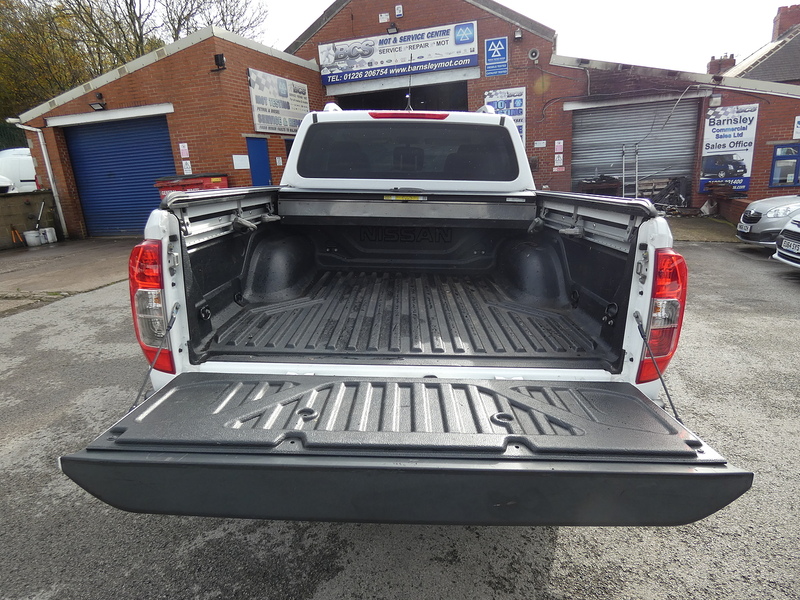 Nissan 2019 19 NISSAN NAVARA 2.3 DCI DOUBLE CAB TEKNA AUTO NO VAT
