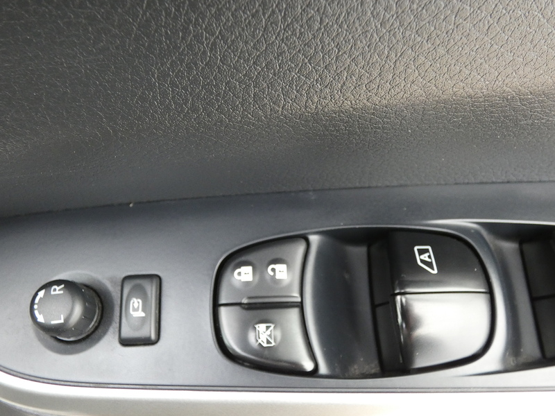 Nissan 2019 19 NISSAN NAVARA 2.3 DCI DOUBLE CAB TEKNA AUTO NO VAT