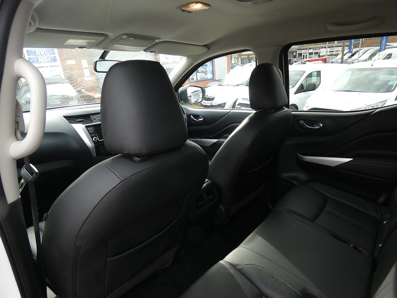 Nissan 2019 19 NISSAN NAVARA 2.3 DCI DOUBLE CAB TEKNA AUTO NO VAT