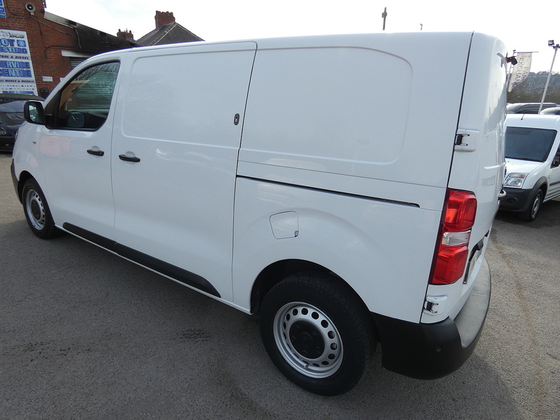 Vauxhall 2019 69 VAUXHALL VIVARO 1.5 TURBO D 2900 EDITION L1H1 ONLY 44K LOOK