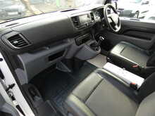 2019 69 VAUXHALL VIVARO 1.5 TURBO D 2900 EDITION L1H1 ONLY 44K LOOK