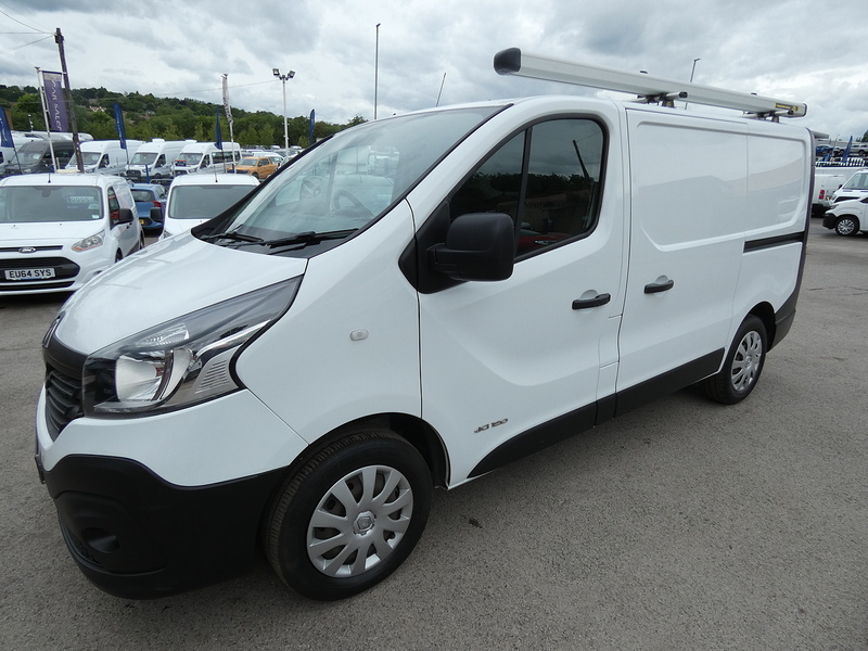 Renault 2017 67 RENAULT TRAFIC 1.6DCI 27 BUSINESS L1H1 MEGA LOW MILES