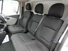 2017 67 RENAULT TRAFIC 1.6DCI 27 BUSINESS L1H1 MEGA LOW MILES