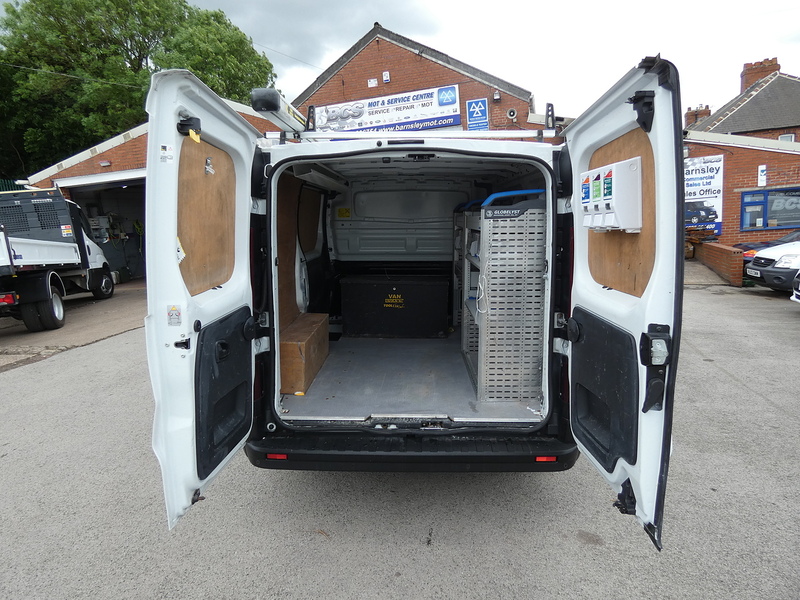 Renault 2017 67 RENAULT TRAFIC 1.6DCI 27 BUSINESS L1H1 MEGA LOW MILES