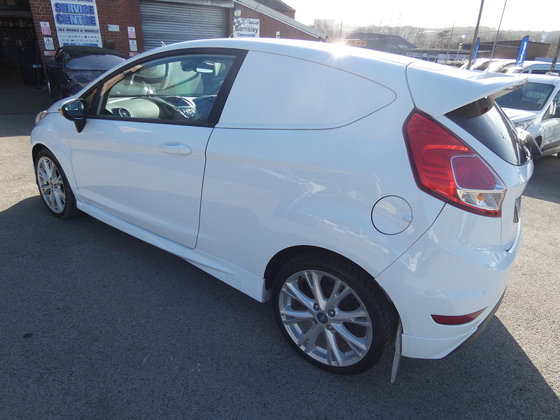 Ford 2017 17 FORD FIESTA VAN 1.5 TDCI SPORT NO VAT BONNY MOTOR