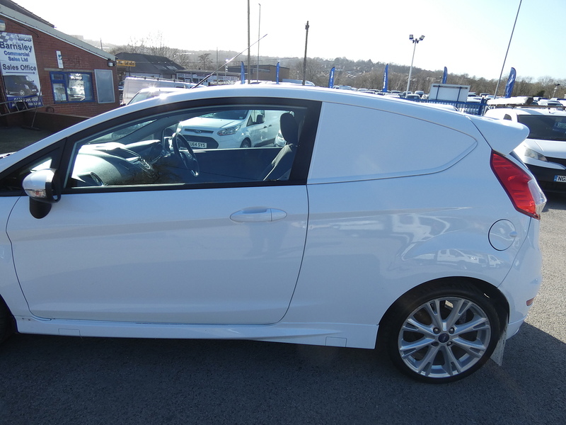 Ford 2017 17 FORD FIESTA VAN 1.5 TDCI SPORT NO VAT BONNY MOTOR