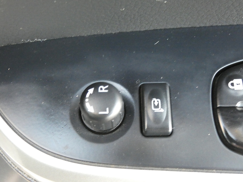 Nissan 2019 68 NISSAN NAVARA 2.3 DCI AUTO TEKNA DOUBLE CAB PICKUP NO VAT