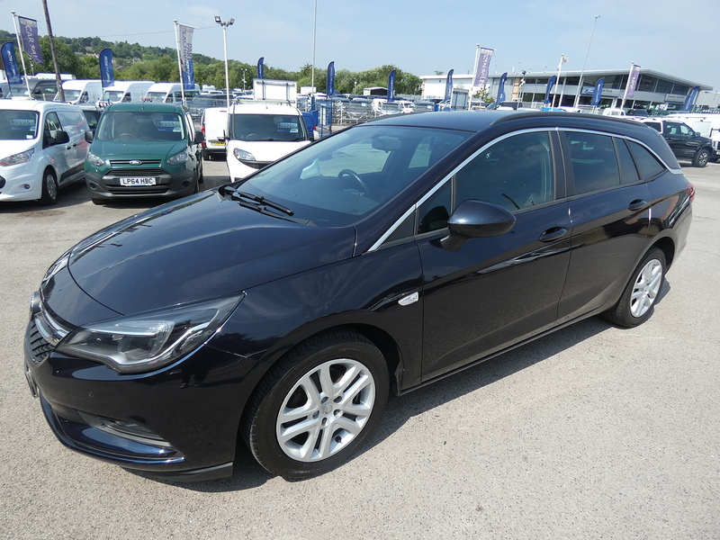 Vauxhall 2017 67 VAUXHALL ASTRA 1.6CDTI ECOTEC BLUE TECH LINE NAV ESTATE MANUAL 110PS