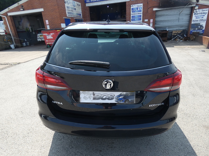 Vauxhall 2017 67 VAUXHALL ASTRA 1.6CDTI ECOTEC BLUE TECH LINE NAV ESTATE MANUAL 110PS