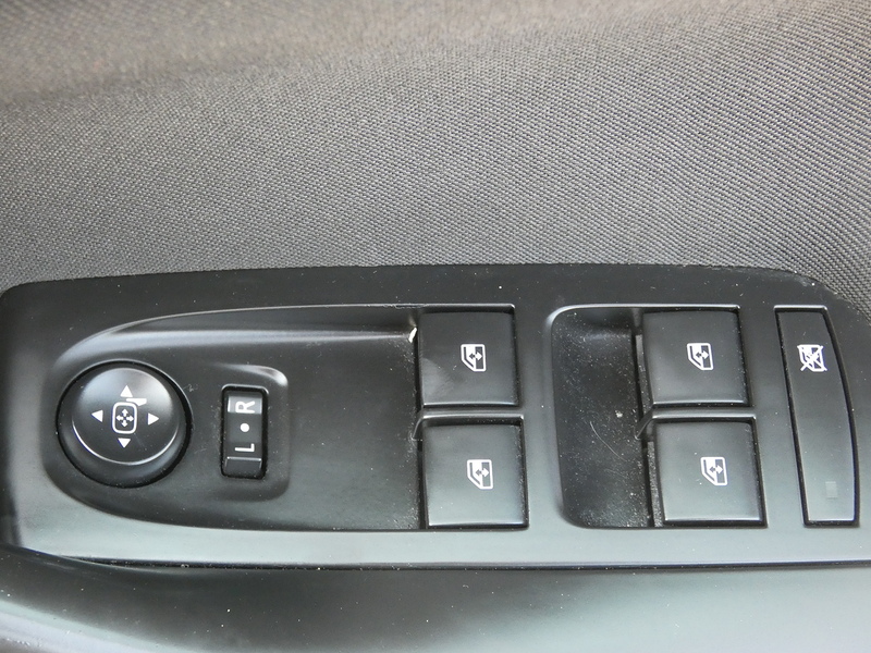 Vauxhall 2017 67 VAUXHALL ASTRA 1.6CDTI ECOTEC BLUE TECH LINE NAV ESTATE MANUAL 110PS