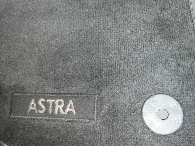 Vauxhall 2017 67 VAUXHALL ASTRA 1.6CDTI ECOTEC BLUE TECH LINE NAV ESTATE MANUAL 110PS