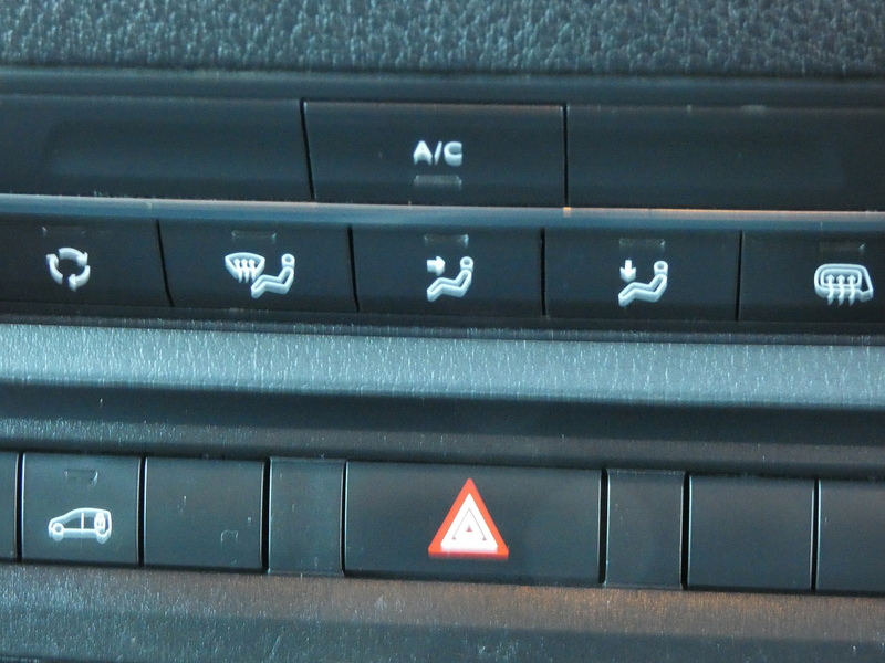 Vauxhall 2020 70 VAUXHALL VIVARO 1.5 TURBO D 2900 DYNAMIC LWB ONLY 65K