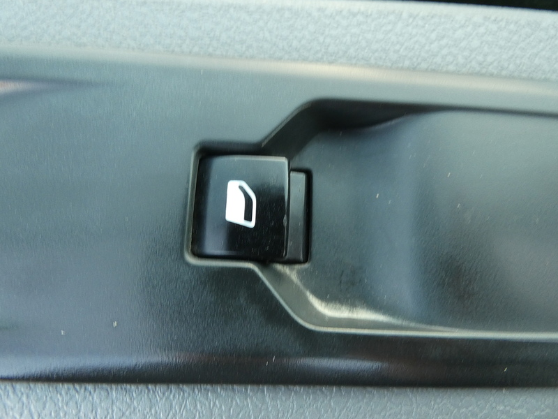 Vauxhall 2020 70 VAUXHALL VIVARO 1.5 TURBO D 2900 DYNAMIC LWB ONLY 65K