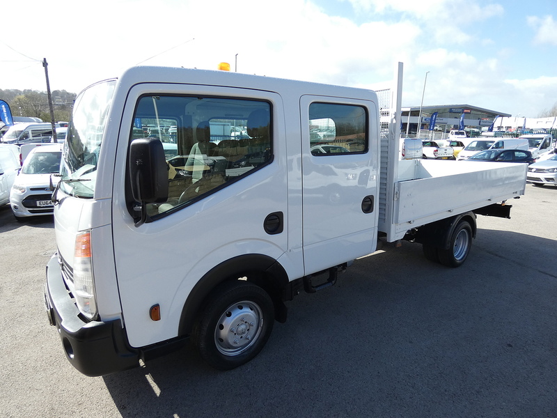 Nissan 2013 63 NISSAN CABSTAR 2.5DCI 35.14 CREW CAB 3.5M DROPSIDE PICKUP EX COUNCIL