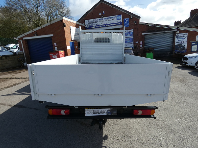 Nissan 2013 63 NISSAN CABSTAR 2.5DCI 35.14 CREW CAB 3.5M DROPSIDE PICKUP EX COUNCIL